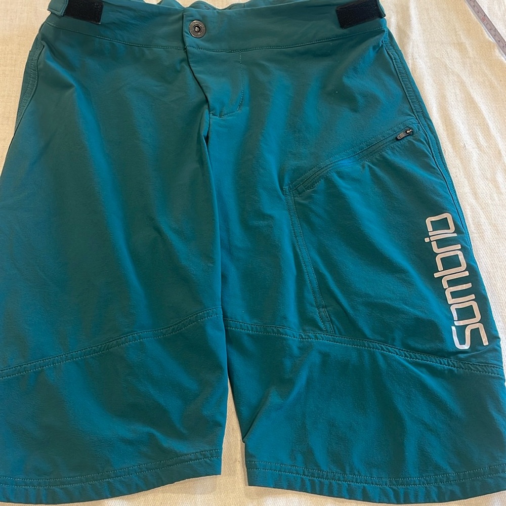 B9B011 Sombrio V’AL Women’s Medium Biking Shorts